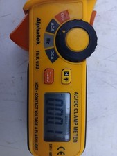 Digital Clamp Meter AC/DC