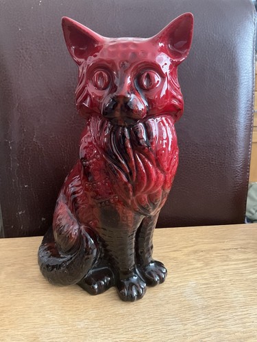 Large royal doulton red - royal,