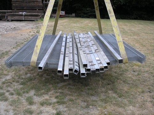 Used mesh security fencing - mesh,