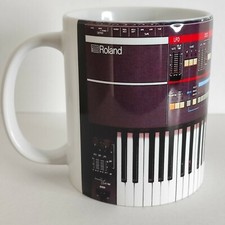 Roland Juno-106 mug analogue