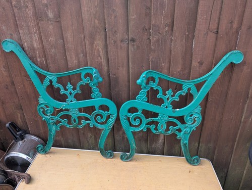 Vintage cast iron - cast,