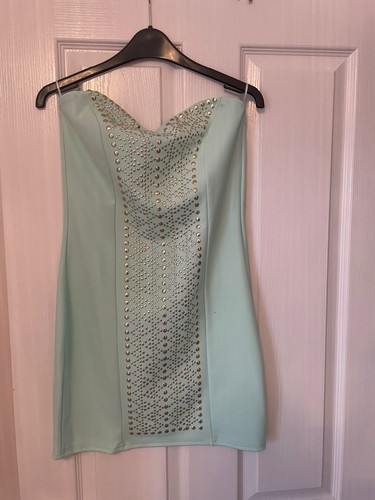 Stunning zebra clubbing - clubbing, mint
