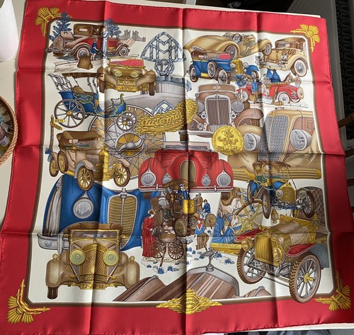 Hermes 100 silk - 100,