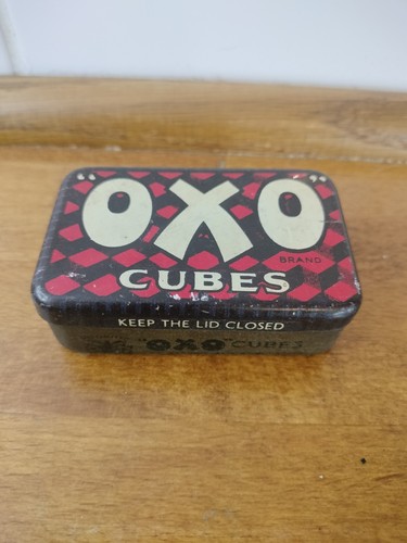 Vintage oxo tin black - vintage, red