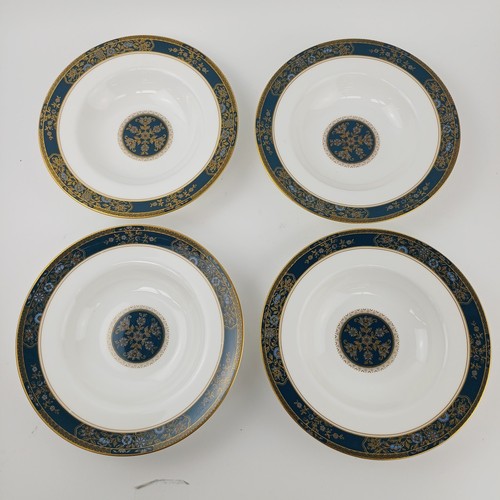 Royal doulton carlyle - 4,