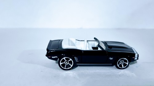 Hotwheels camaro new - camaro, (new