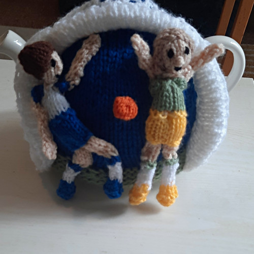 Handmade wool knitted tea - handmade, cosy