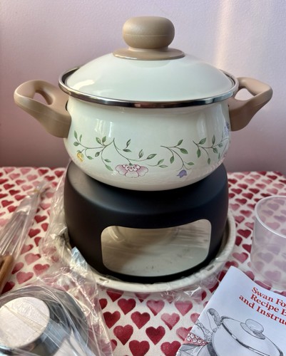 Vintage swan summer chintz - vintage,