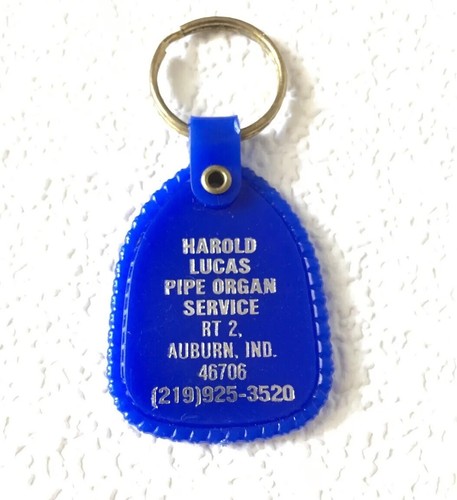 Vintage keychain harold lucas - vintage,