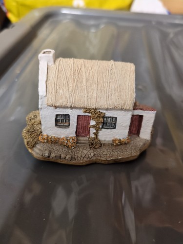 Lilliput lane donegal cottage - lilliput,