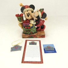 Disney Showcase Christmas Kiss