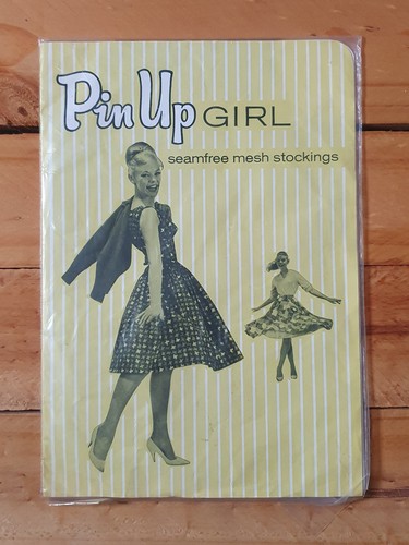 Vintage pin girl seamfree - girl,