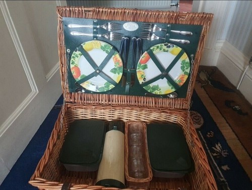 Luxury picnic basket - luxury,