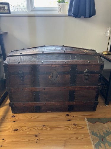 Antique domed steamer - domed, trunk