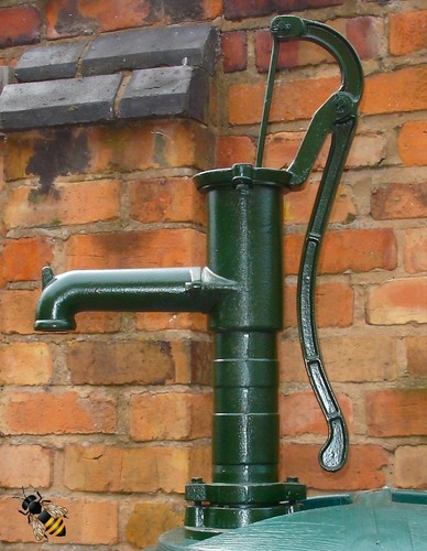 Hand water pump - water, working