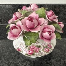 Royal Albert Lavender Rose Large Hand Painted Rose pot . RARE