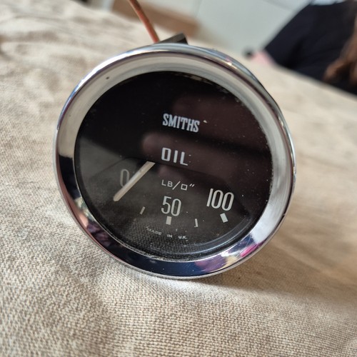 Smiths oil pressure gauge - pressure,