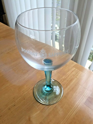 Bombay sapphire gin tonic - gin, &