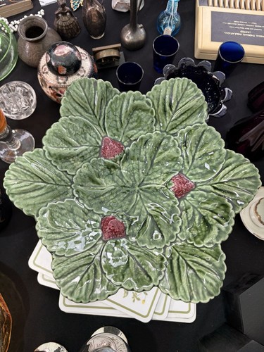Portuguese majolica strawberry - portuguese,