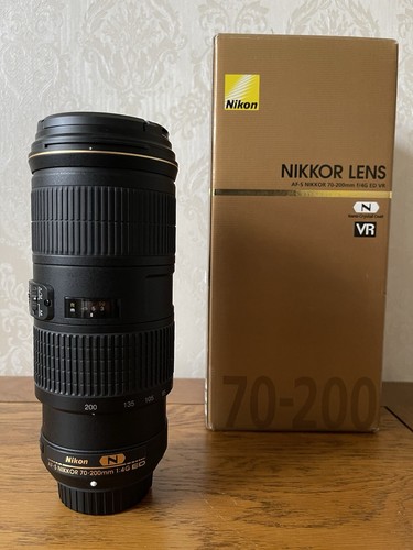 Nikon 200mm vr - f/4g,