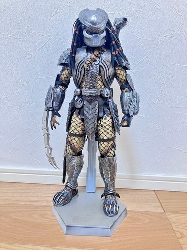 Hot toys alien predator - toys,