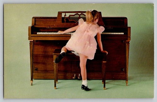 Wurlitzer piano little girl - little,