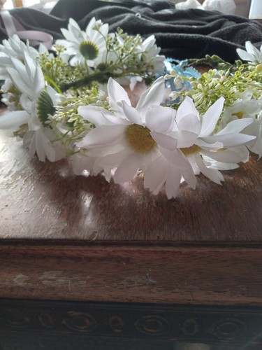 Daisy hair garland - hair,