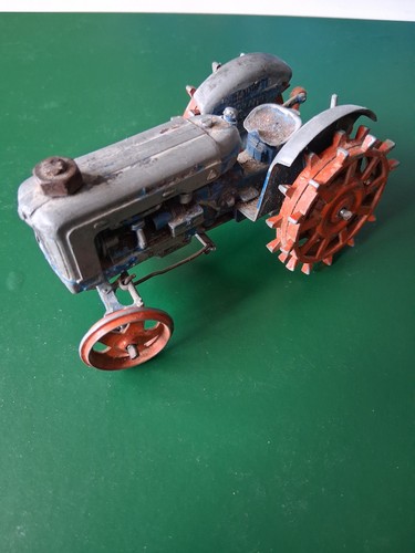 Britains fordson major tractor