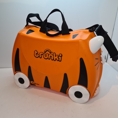Tipu the tiger trunki cabin - the,