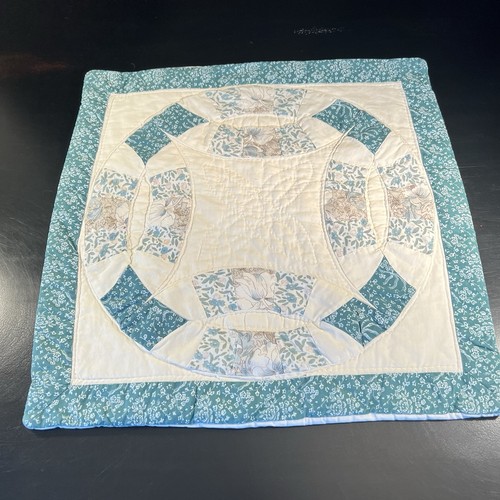 Vintage hand quilted - hand, patchwork