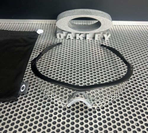 Oakley frame strike matte - m,