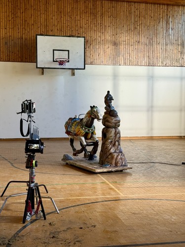 Coin operated horse rise - horse,