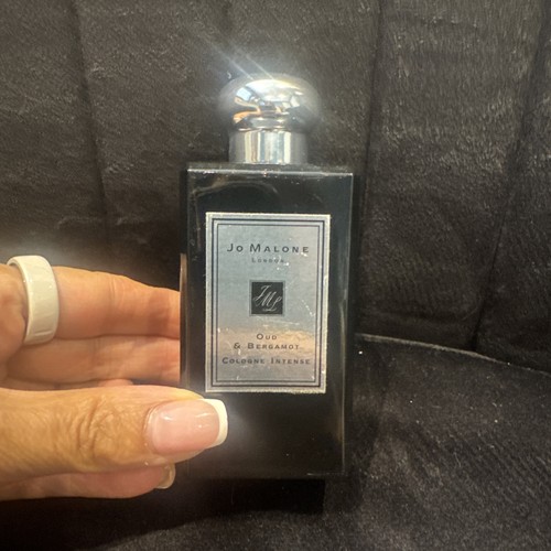 Malone oud and - jo,