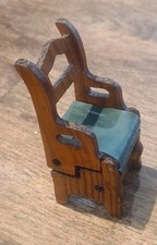 VINTAGE DOLLS HOUSE FURNITURE - WOOD WOODEN CHAIR SEAT TURNS INTO LIBRARY STEPS