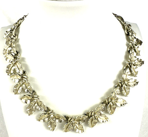 Vtg coro necklace - necklace, gold