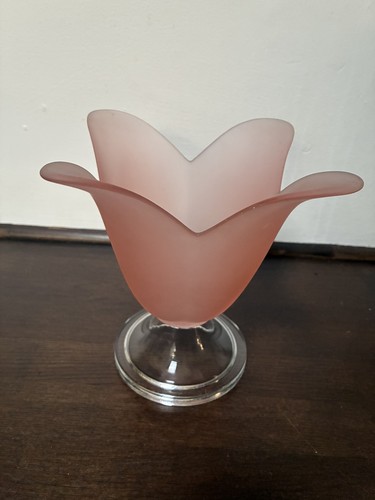 Pink glass tulip vase clear - pink,