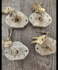 Vintage MASTER LOCK LOCKER