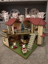 SYLVANIAN FAMILIES BEECHWOOD HALL  / FULLY FURNISHED / 4 RABBITS  /CHRISTMAS £75