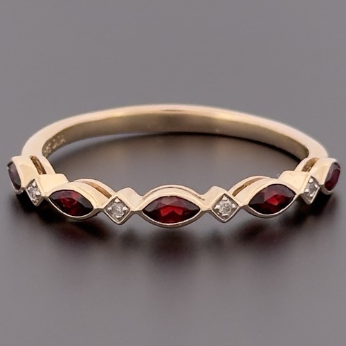 9ct yellow gold garnet - garnet, &