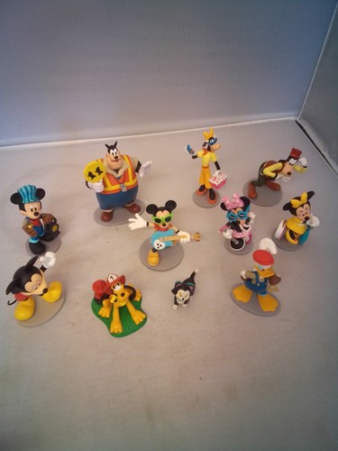Disney store mickey mouse - mickey,