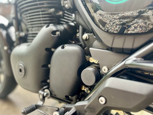 Swing arm cover caps - arm,