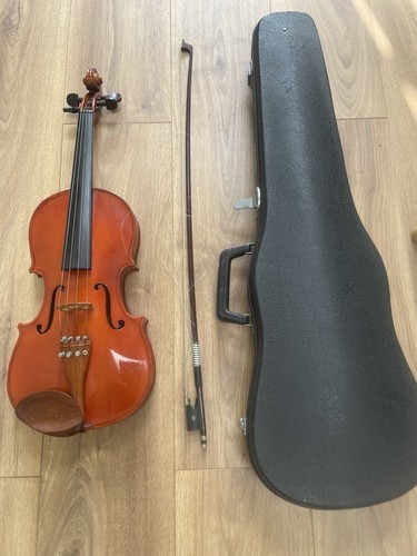 The sentor student violin and - violin,