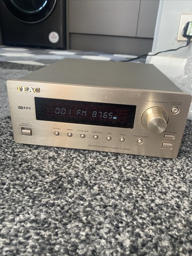 Teac stereo tuner - am/fm,