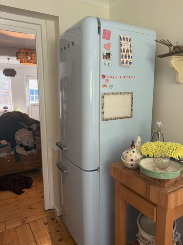 Smeg fridge freezer - fridge,
