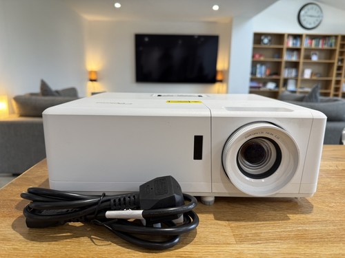 Optoma zh403 000 lumen laser - optoma,