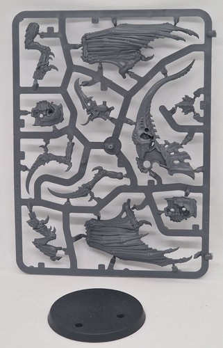 Warhammer 40k tyranids - warhammer,