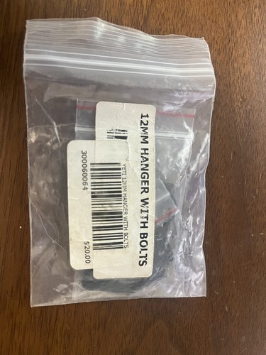 Yeti 12mm hanger with bolts