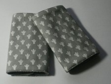 BABY CARRIER DRIBBLE/SUCK