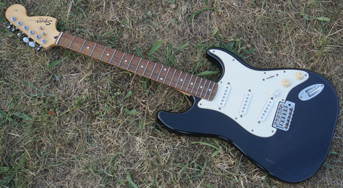 Fender strat squier made - by, squier,