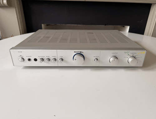 Rotel integrated - rotel,